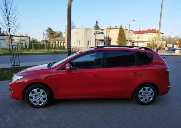 Hyundai I30 cena 15999 przebieg: 199900, rok produkcji 2008 z Radom małe 277